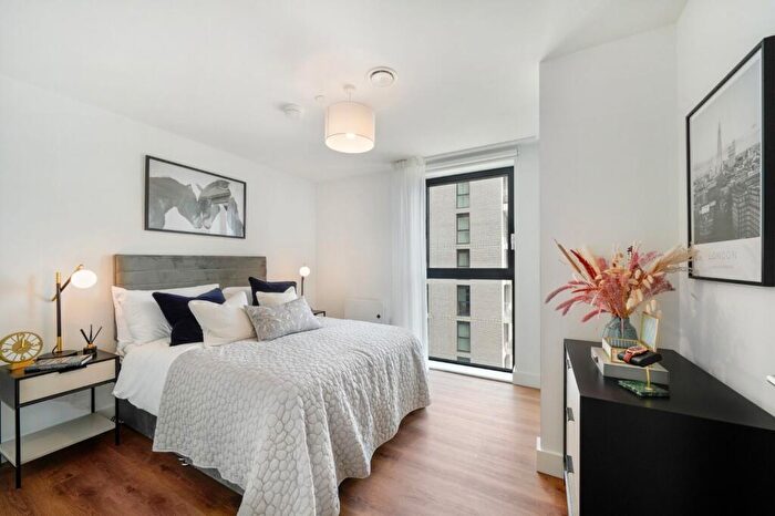 2 Bedroom Apartment To Rent In One Maidenhead, A Garden Boulevard, SL6