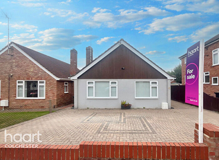 2 Bedroom Detached Bungalow For Sale In Cottage Drive, Colchester, CO2