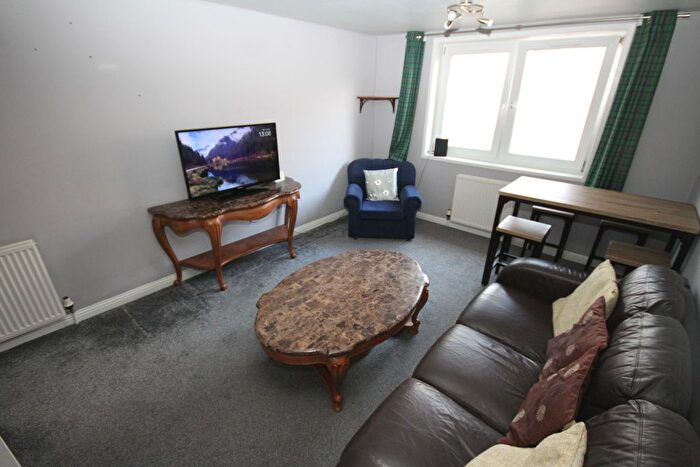 2 Bedroom Flat To Rent In Trafalgar Lane, Leith, Edinburgh, EH6
