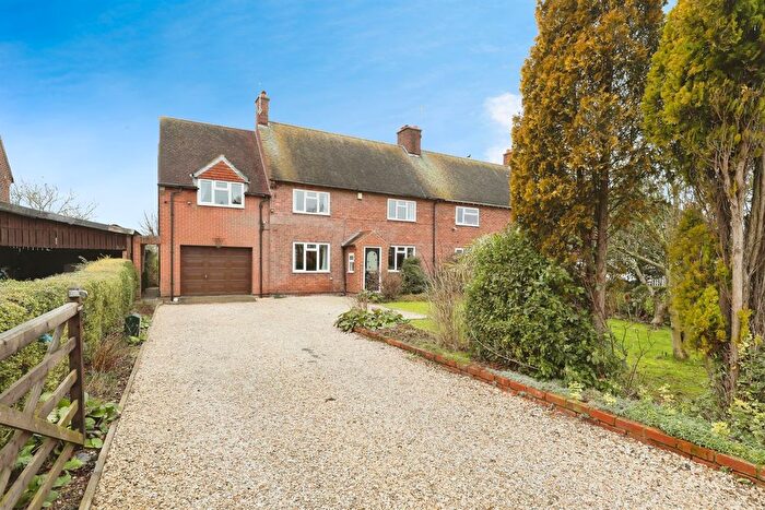 4 Bedroom Semi-Detached House For Sale In Leverton Road, Sturton-Le-Steeple, Retford, DN22