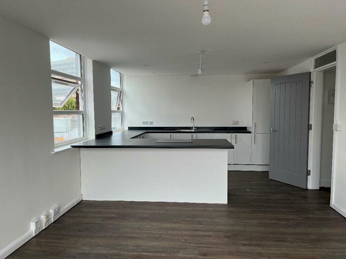 2 Bedroom Flat To Rent In Foundry Court, Recorder Road, Norwich, Norfolk, NR1