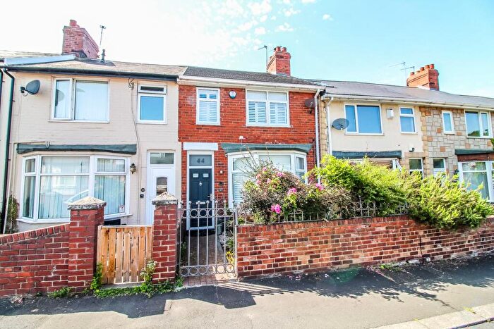 3 Bedroom Terraced House For Sale In Nelson Street, Columbia, Washington, NE38