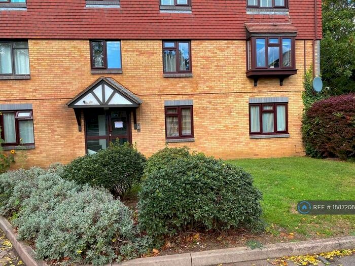 1 Bedroom Flat To Rent In Ladygrove Drive, Guildford, GU4