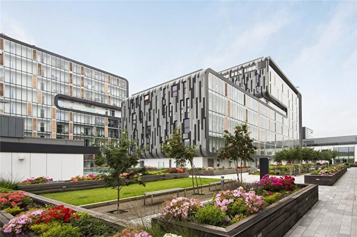 2 Bedroom Flat To Rent In Love Lane London, SE18