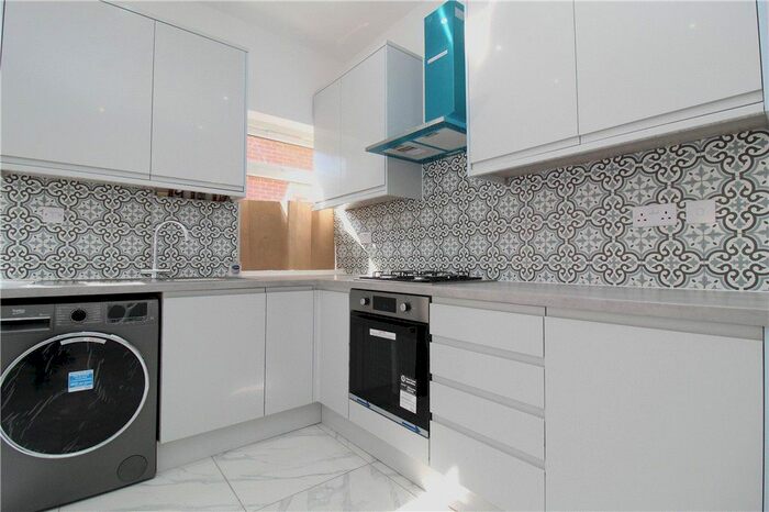 Studio To Rent In Melbourne Avenue, Ealing, W13