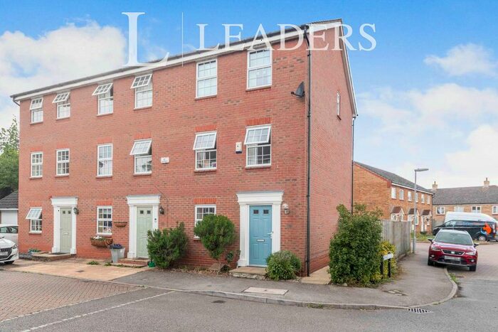 3 Bedroom End Of Terrace House To Rent In Glossop Way, Arlesey, SG15