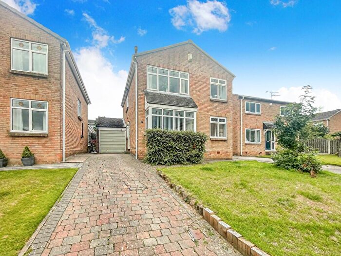 4 Bedroom Detached House For Sale In Stubbin Close, Rawmarsh, Rotherham, South Yorkshire, S62