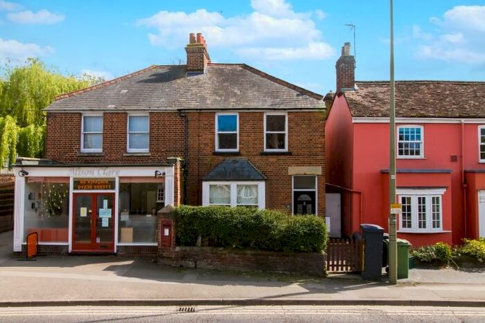 3 Bedroom Town House To Rent In Vineyard, Abingdon, OX14