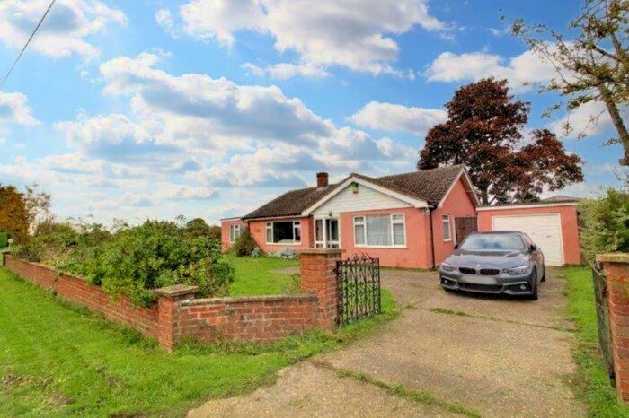 3 Bedroom Detached Bungalow To Rent In Church Lane, IP22