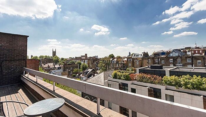 2 Bedroom Flat To Rent In Fulham Road, London, SW3