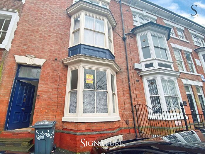 5 Bedroom Terraced House To Rent In Evington Road, Leicester, LE2
