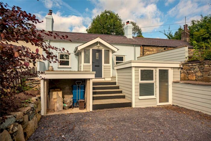 2 Bedroom Terraced House For Sale In Dol Goch, Bethesda, Bangor, Gwynedd, LL57