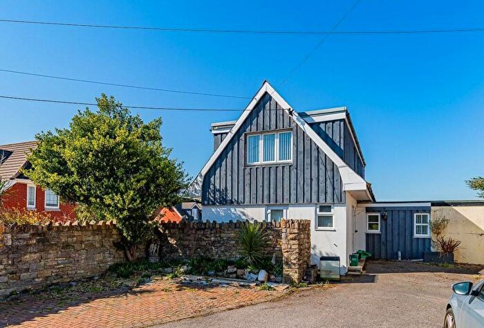 4 Bedroom Detached House For Sale In Cog Road, Sully, Penarth, CF64