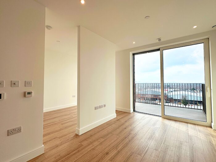 Studio To Rent In Quay Walk Grand Union, Stonebridge Park, HA0