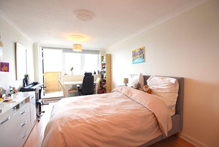 1 Bedroom Flat To Rent In Vesage Court, London, EC1N