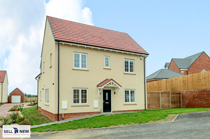 4 Bedroom Detached House For Sale In **Three Double Bedrooms, Corner Plot Position, No Chain** Roxton Road, Great Barford, Bedford, MK44