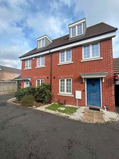 3 Bedroom Semi-Detached House To Rent In Porus Piece, Leighton Buzzard, LU7