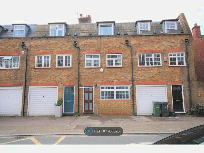 4 Bedroom Terraced House To Rent In Dorset Road, London, SW8