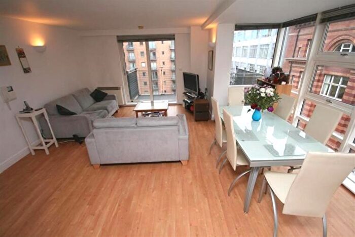 2 Bedroom Apartment To Rent In , Whitworth St West Manchester, M1