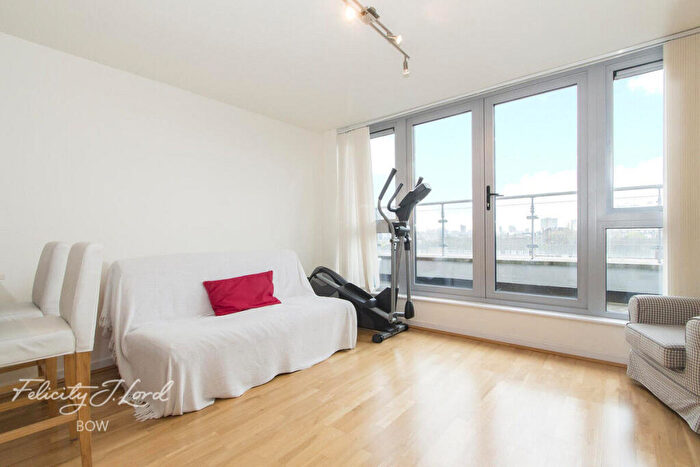 1 Bedroom Flat To Rent In Mostyn Grove, London, E3