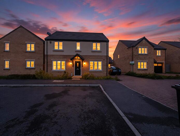 4 Bedroom Detached House To Rent In Apple Tree Close, Fenstanton, Cambs, PE28