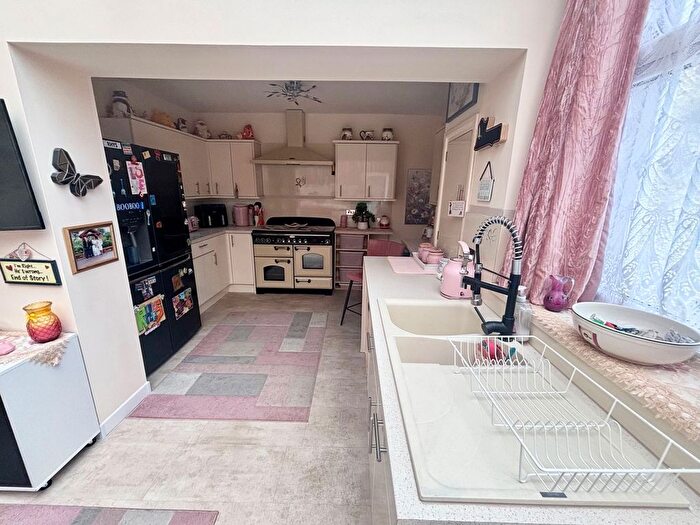 3 Bedroom Terraced House For Sale In Vera Road, Clydach, Swansea, SA6