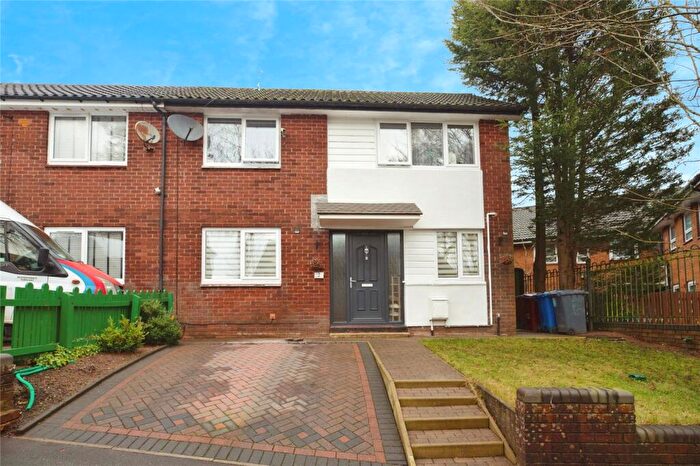 3 Bedroom Semi Detached House For Sale In Trevor Close, Blackburn, Lancashire, BB1