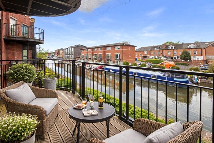 2 Bedroom Flat For Sale In Diglis Court, Diglis Road, Worcester, Worcestershire, WR5