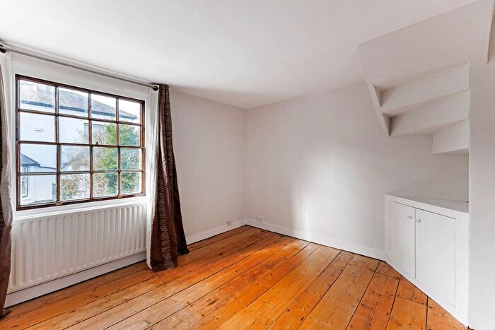 3 Bedroom Terraced House For Sale In Church Street, Henley On Thames, RG9