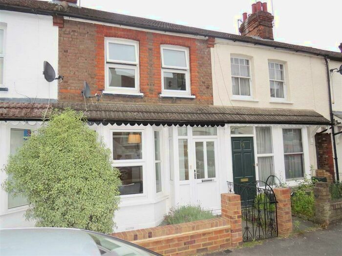 2 Bedroom House To Rent In Winifred Road, Hemel Hempstead, HP3