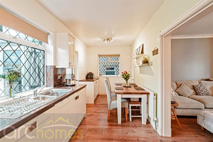 2 Bedroom Semi-Detached House For Sale In Wigan Road, Atherton, Manchester, M46