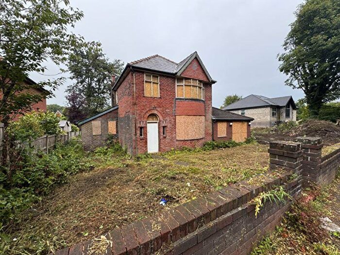 3 Bedroom Detached House For Sale In Bury & Rochdale Old Road, Bamford, Rochdale, OL10