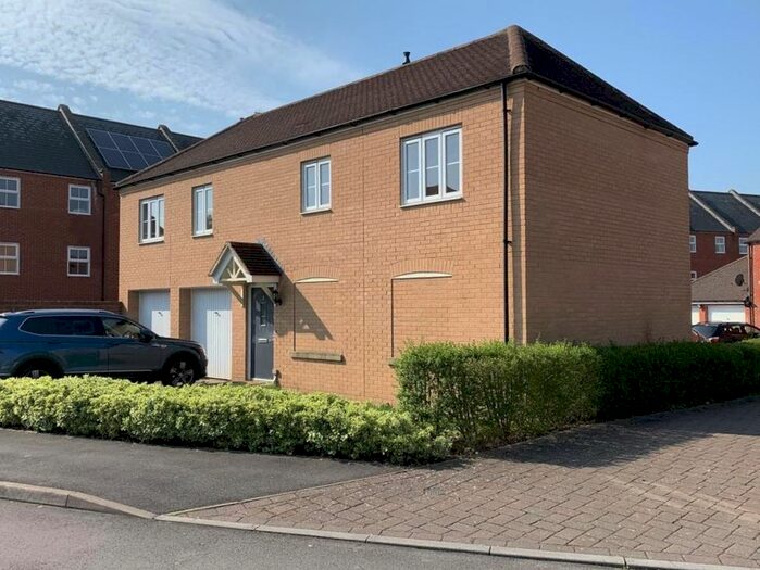 2 Bedroom Detached House To Rent In Lilian Close, Swindon, SN25