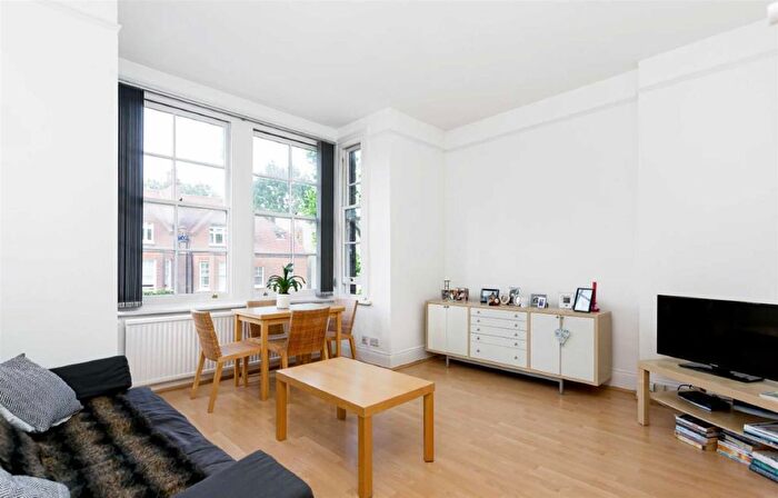1 Bedroom Flat To Rent In Lambolle Road, London, NW3