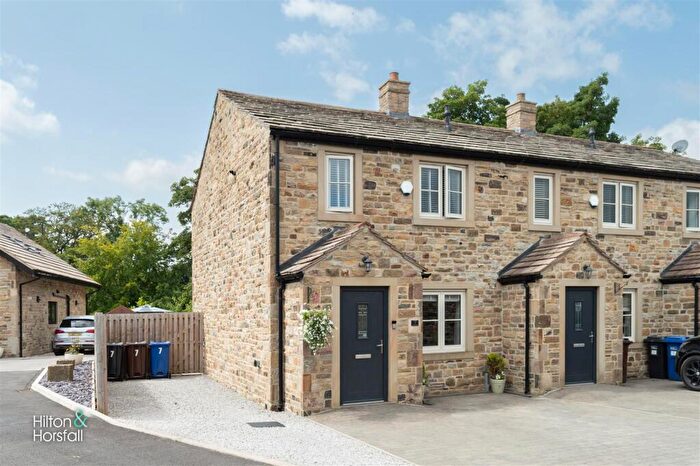 3 Bedroom Semi-Detached House For Sale In Crow Foot Fold, Barnoldswick, BB18