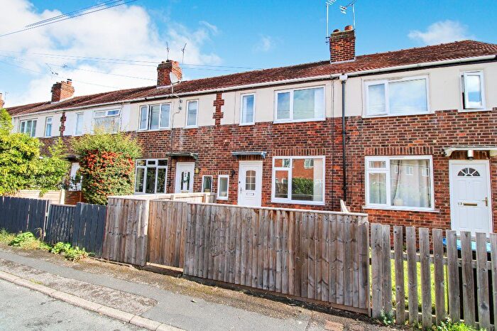 2 Bedroom Terraced House For Sale In Kings Road, Knaresborough, North Yorkshire, HG5