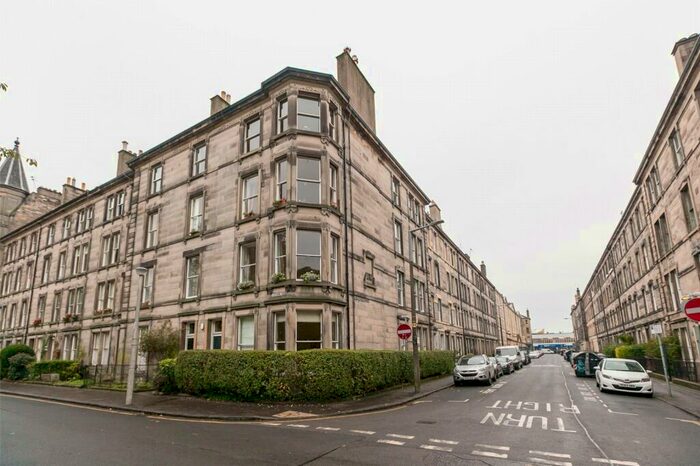 3 Bedroom Flat To Rent In Leven Terrace, Edinburgh, EH3