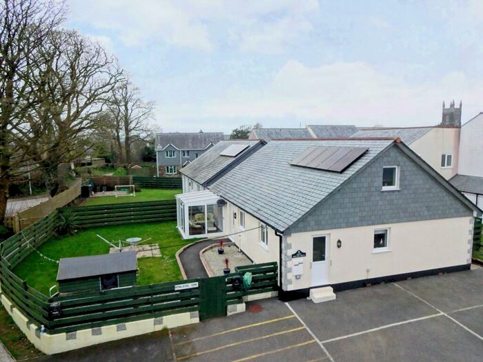 5 Bedroom Detached Bungalow For Sale In Bowlers Green, Lewannick, Launceston, Cornwall, PL15