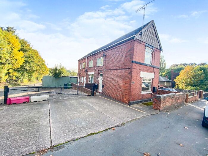 2 Bedroom Flat To Rent In Moor Street, Brierley Hill, DY5