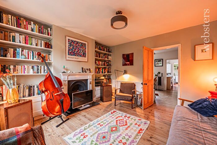 3 Bedroom Terraced House For Sale In Newmarket Street, Norwich, NR2