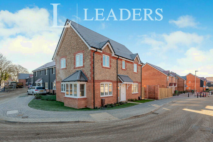 3 Bedroom Semi-Detached House To Rent In Brand New Home In Fontwell, BN18