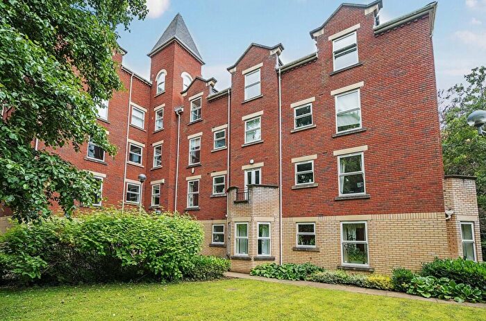 2 Bedroom Flat To Rent In Cardigan Road, Headingley, Leeds, LS6