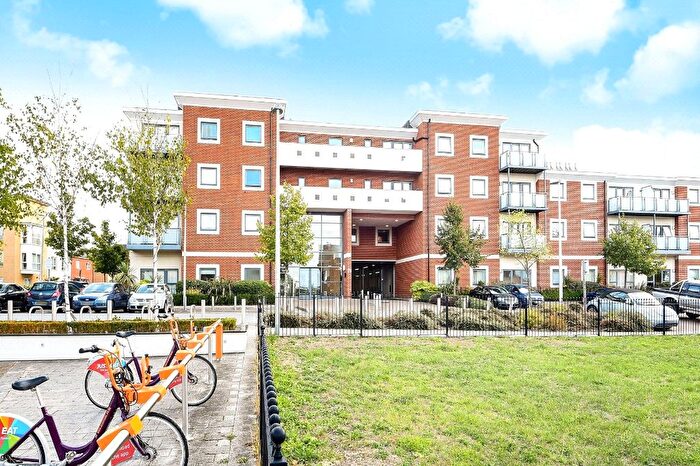 2 Bedroom Flat For Sale In Heron House, Rushley Way, Reading, RG2
