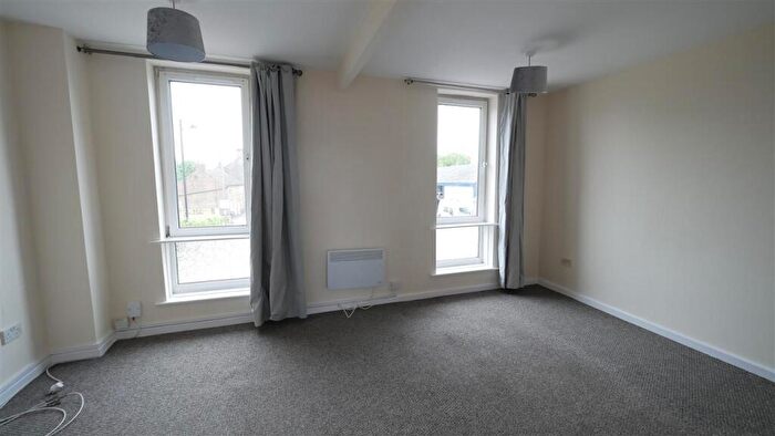 2 Bedroom Flat To Rent In High Street, Chatteris, PE16