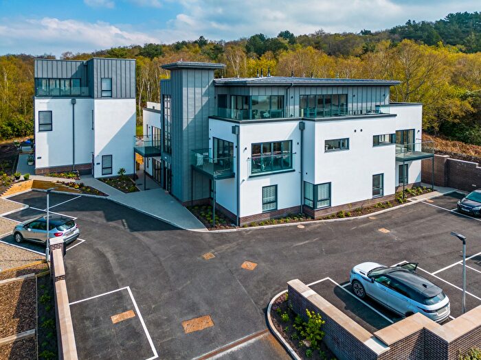 3 Bedroom Apartment For Sale In Caldy Road, The Sundial, CH48