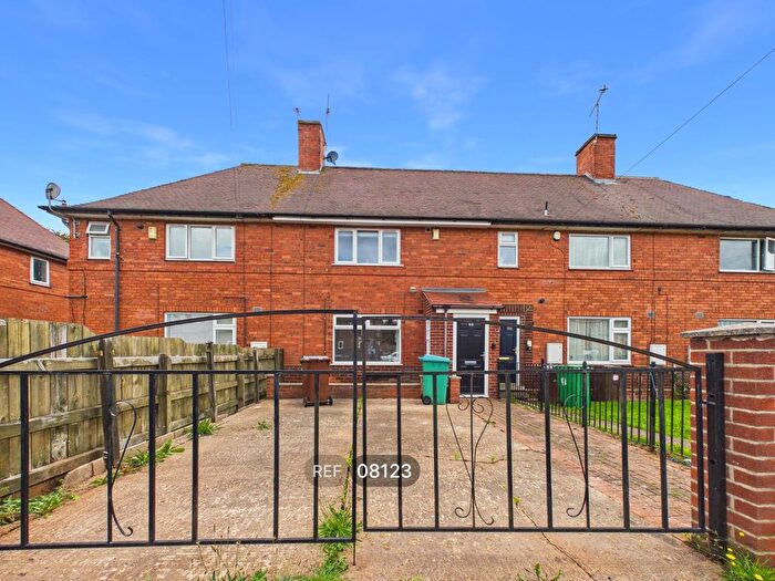 3 Bedroom Terraced House To Rent In , Deepdene Way, Nottingham, NG8
