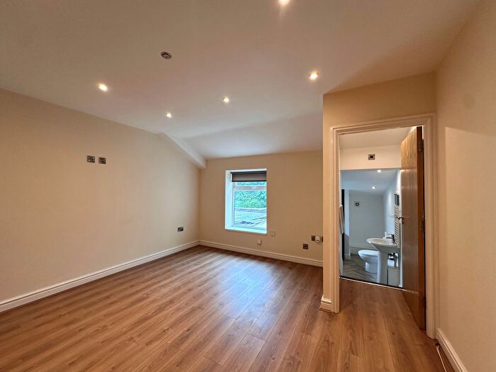 1 Bedroom Flat To Rent In Manchester Road, Manchester, M34