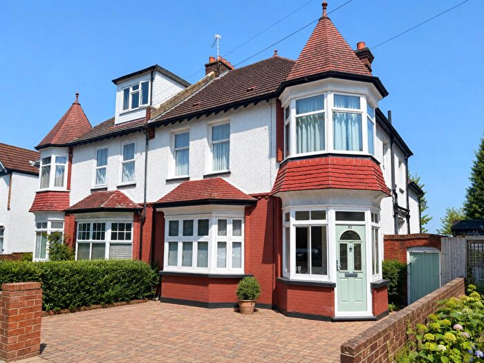 4 Bedroom Semi Detached House For Sale In Park Hill, Carshalton Beeches, SM5