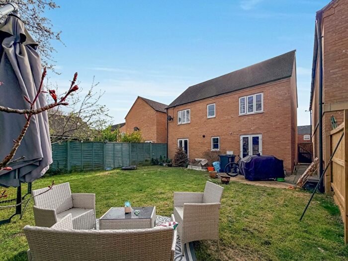 4 Bedroom Detached House For Sale In Havisham Drive, Swindon, SN25