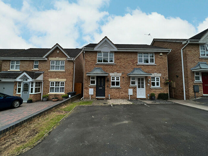 2 Bedroom Semi-Detached House To Rent In Oak Meadow Close, Yardley, B26